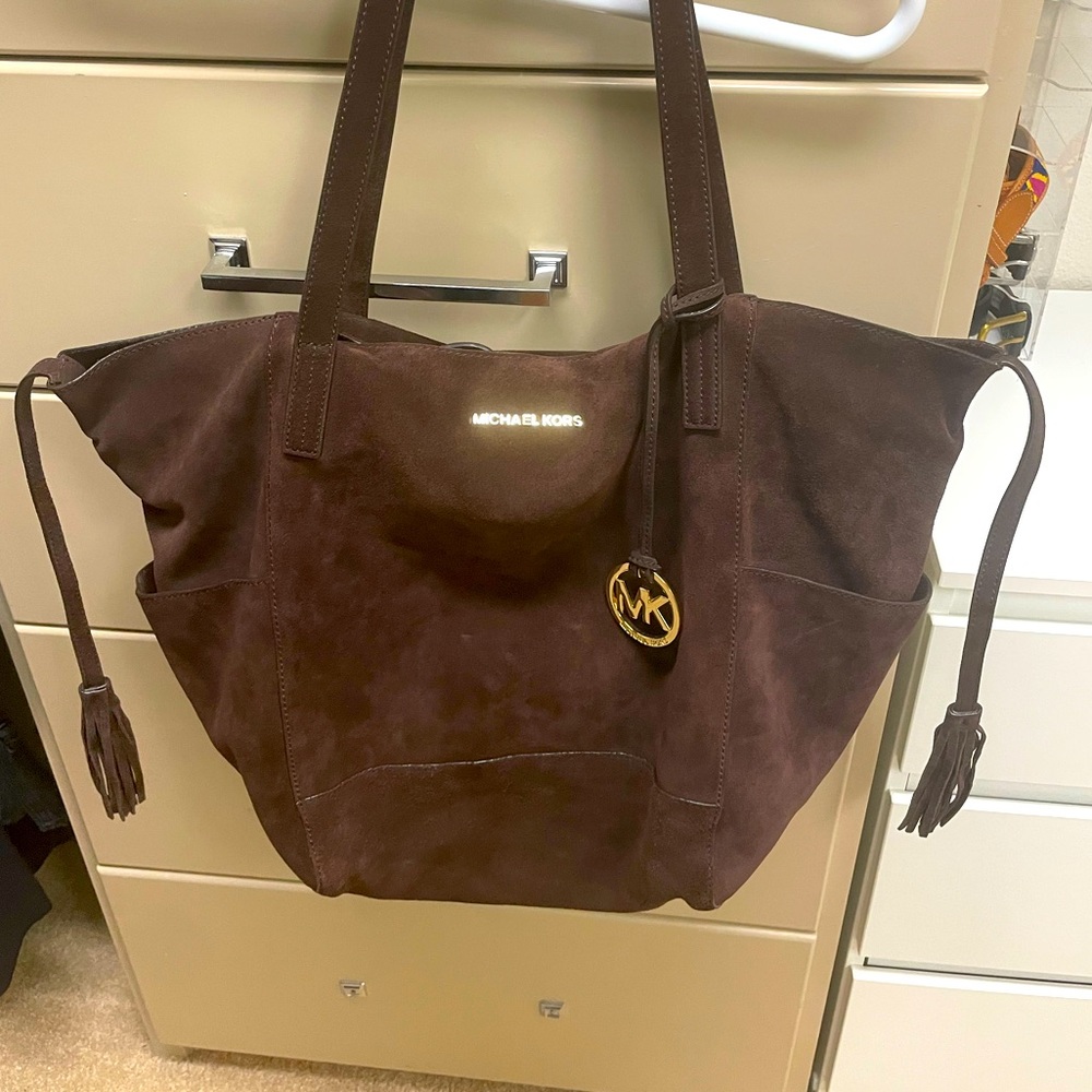 Michael Kors Ashbury XL Tote - brown suede